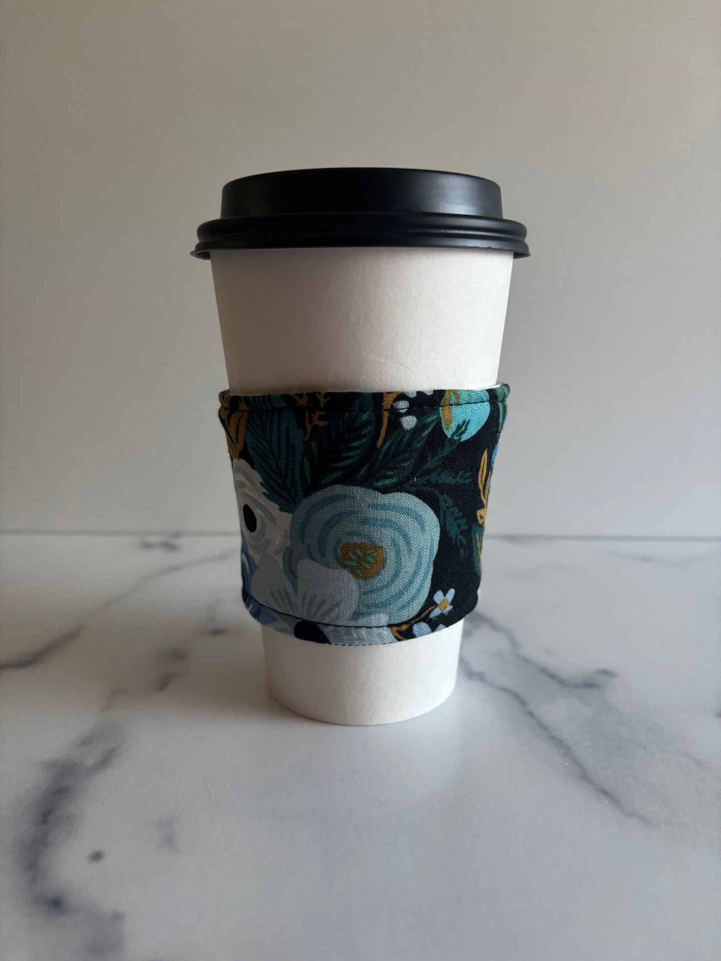 Garden Party Blue - Reusable Coffee Sleeve