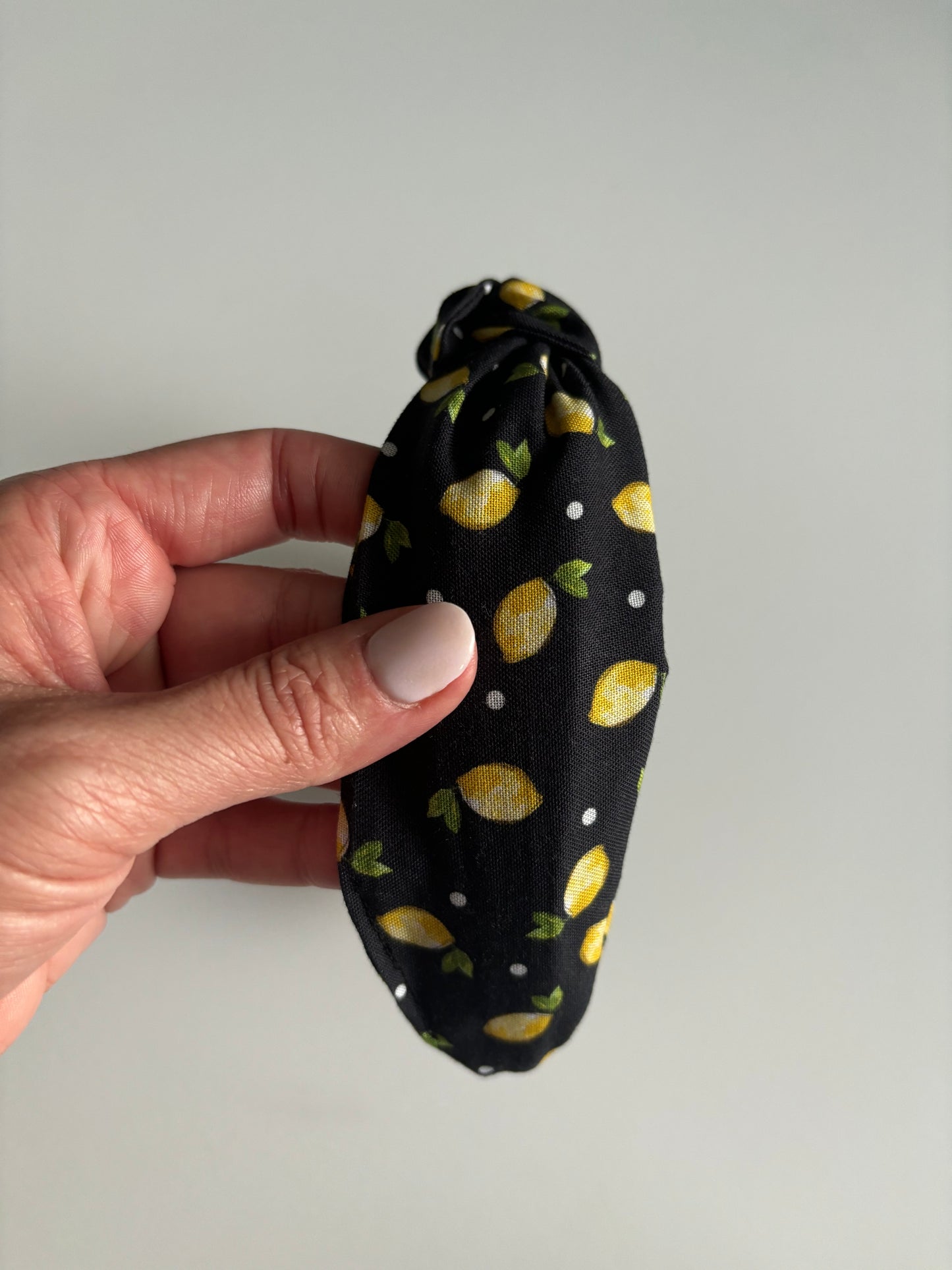 Lemons on Black - Knotted Headband