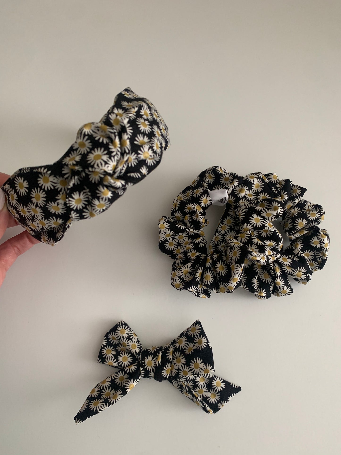 Sparkly Daisies on Black - Cotton Scrunchie