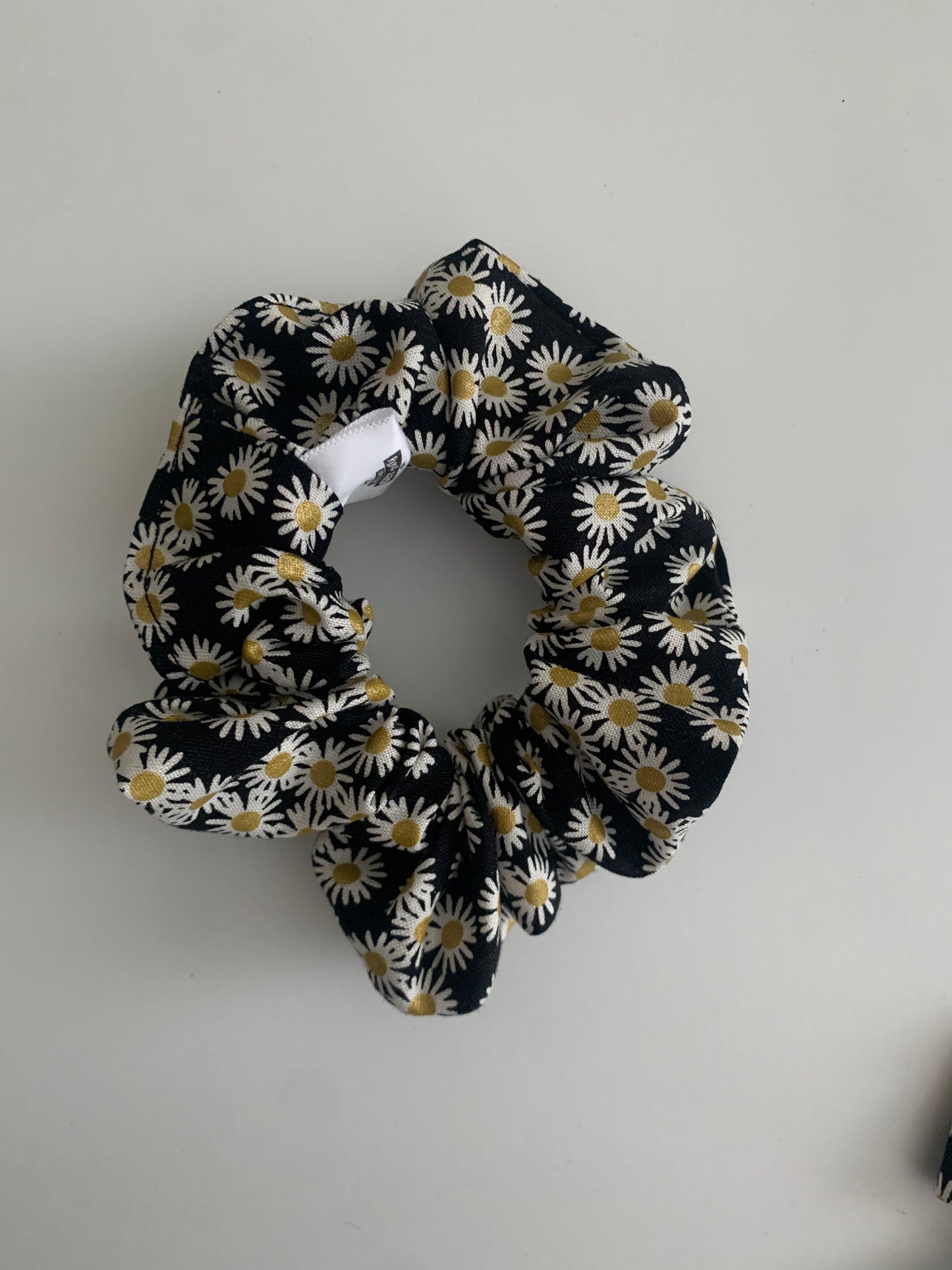 Sparkly Daisies on Black - Cotton Scrunchie