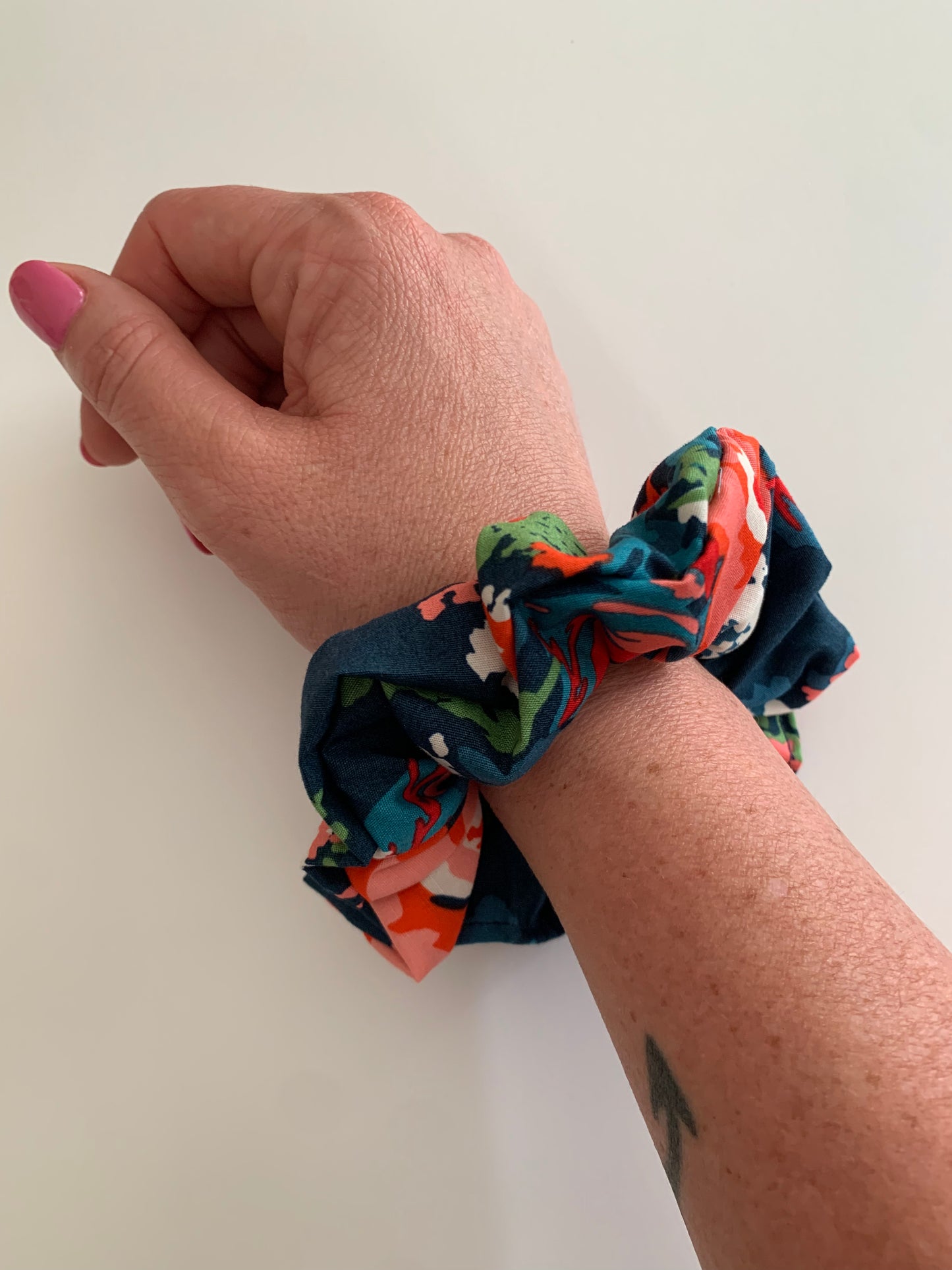 Bouquet Muse - Cotton Scrunchie