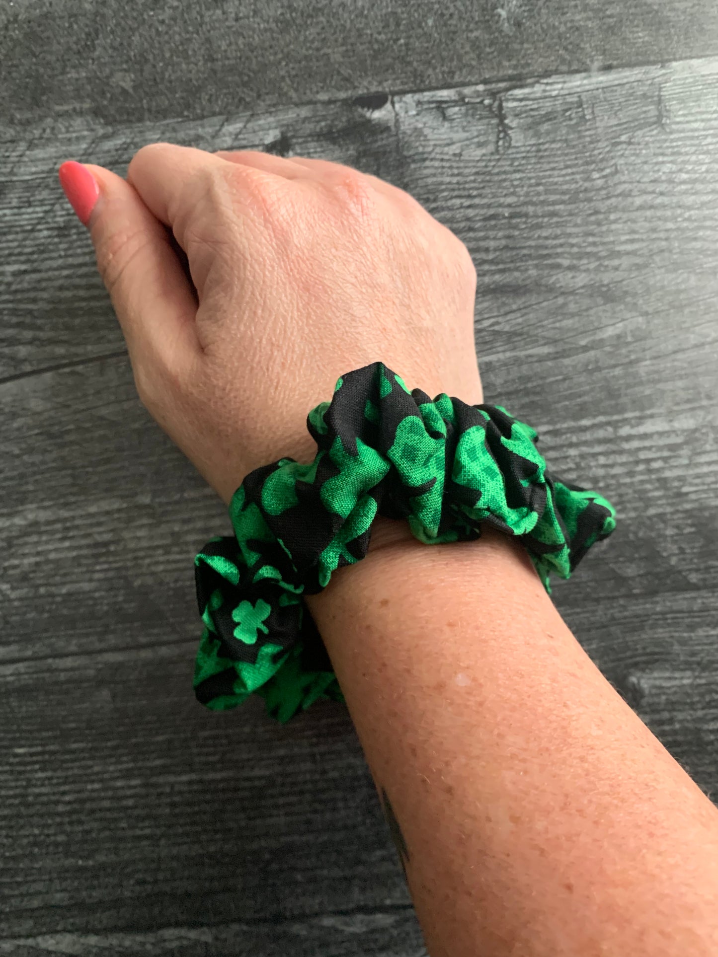 Clovers on Black - Cotton Scrunchie