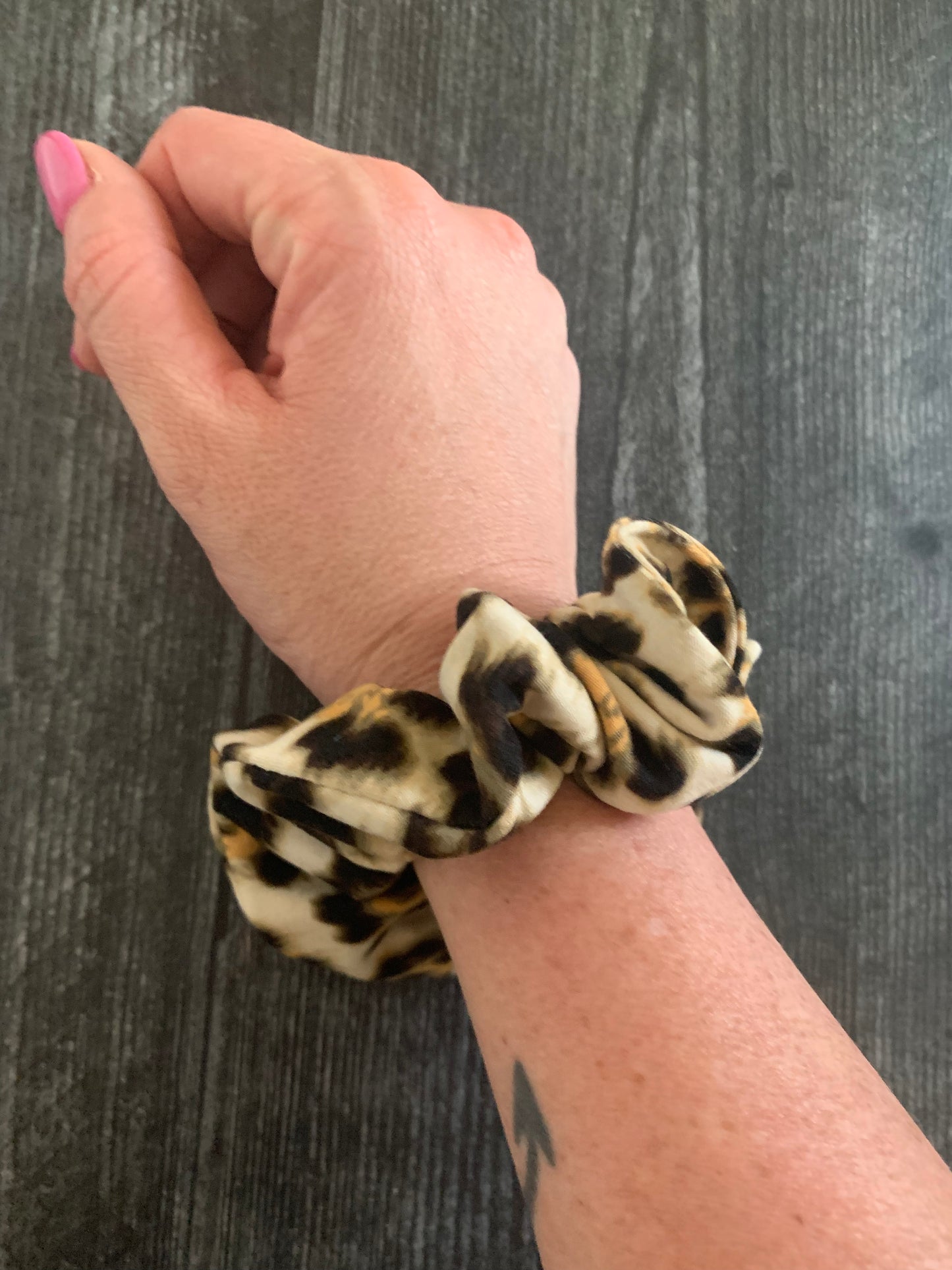 Leopard Print - Knit Scrunchie