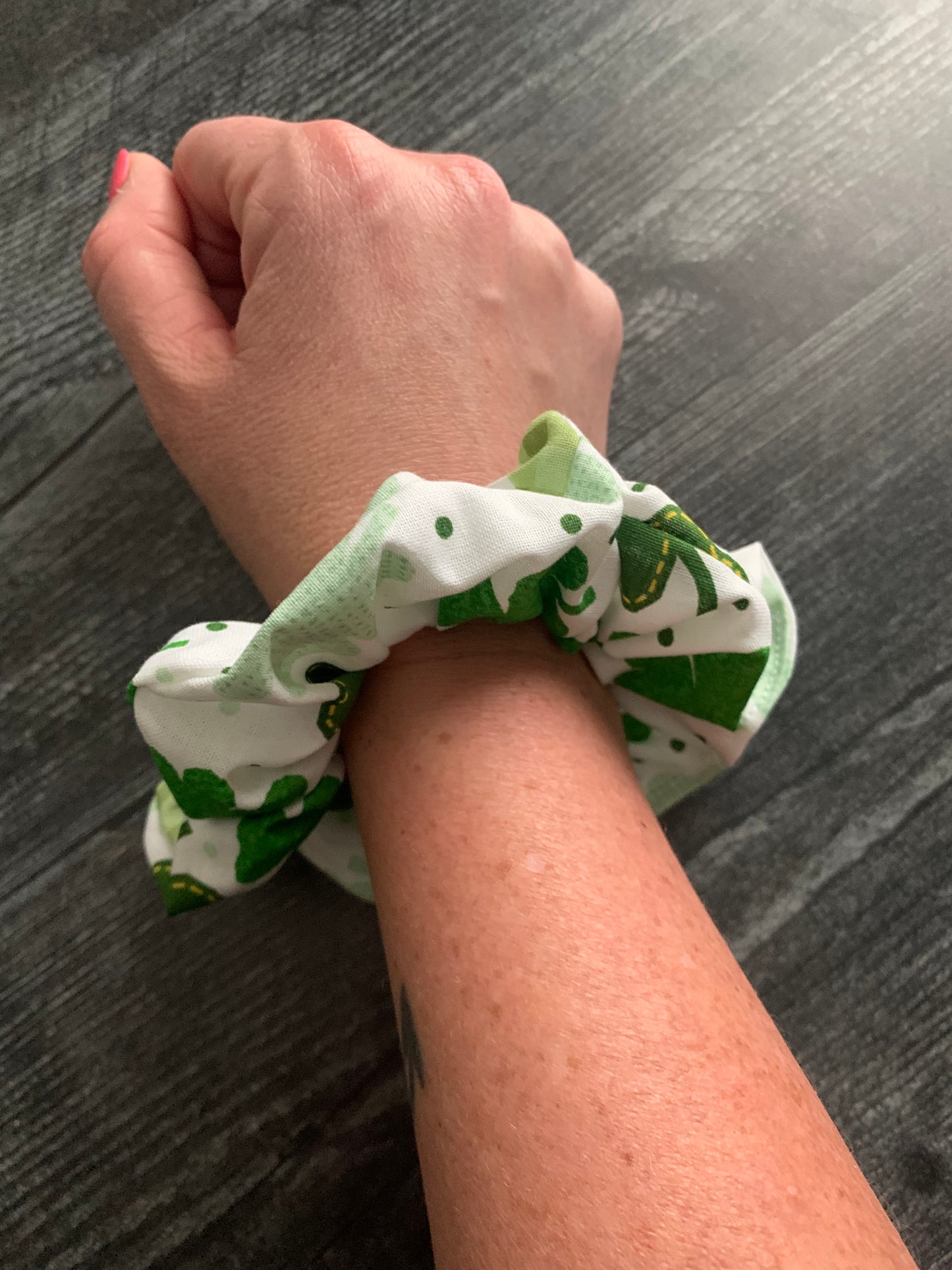 Clovers on White - Cotton Scrunchie