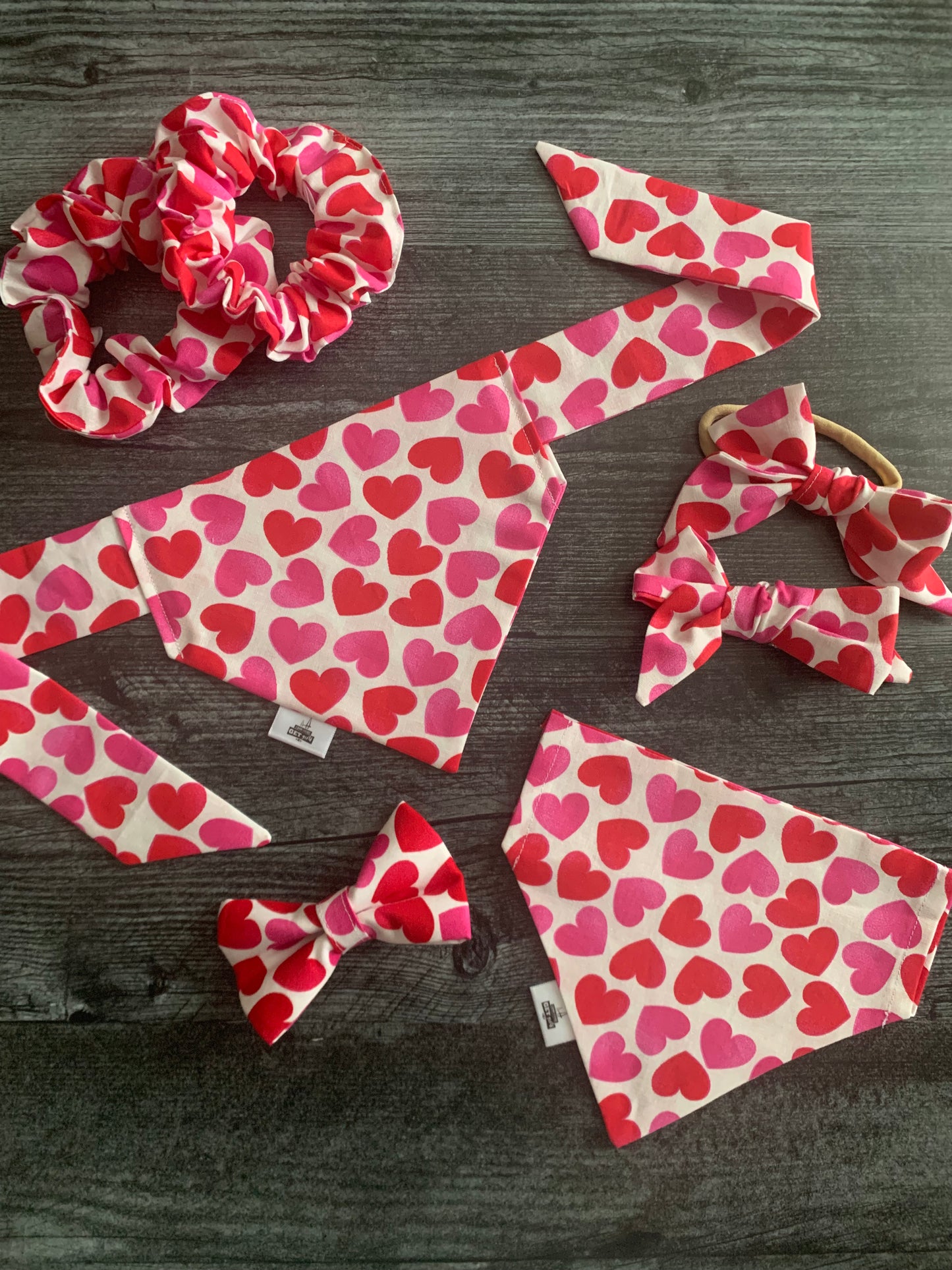 Hearts on White - Pet Bow Tie